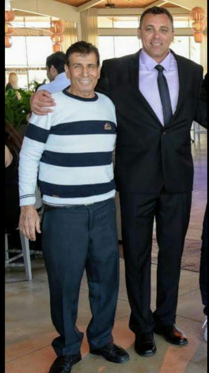 יוסי גילינסקי ועזיז אבו טאהא לפני כחודשיים. עשו כבוד (צילום: באדיבות משפחת גילינסקי)